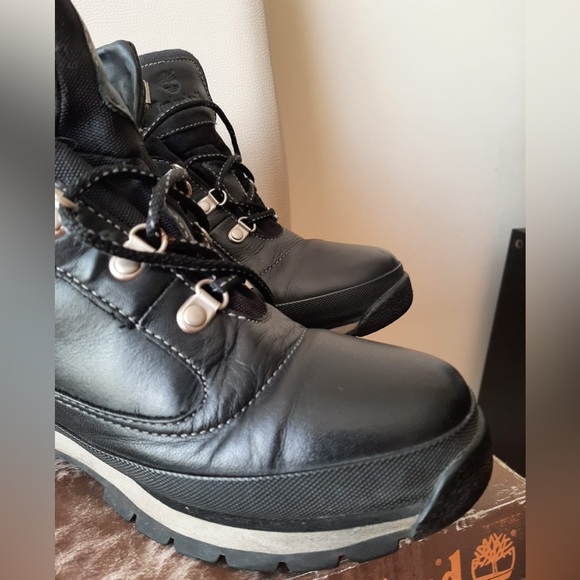 Vintage Timberland Boots - Picture 4 of 13